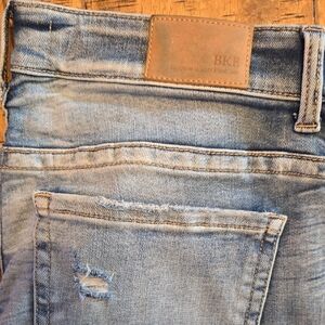 BKE Light Blue Jeans With Fridge On Ankles. Payton Style